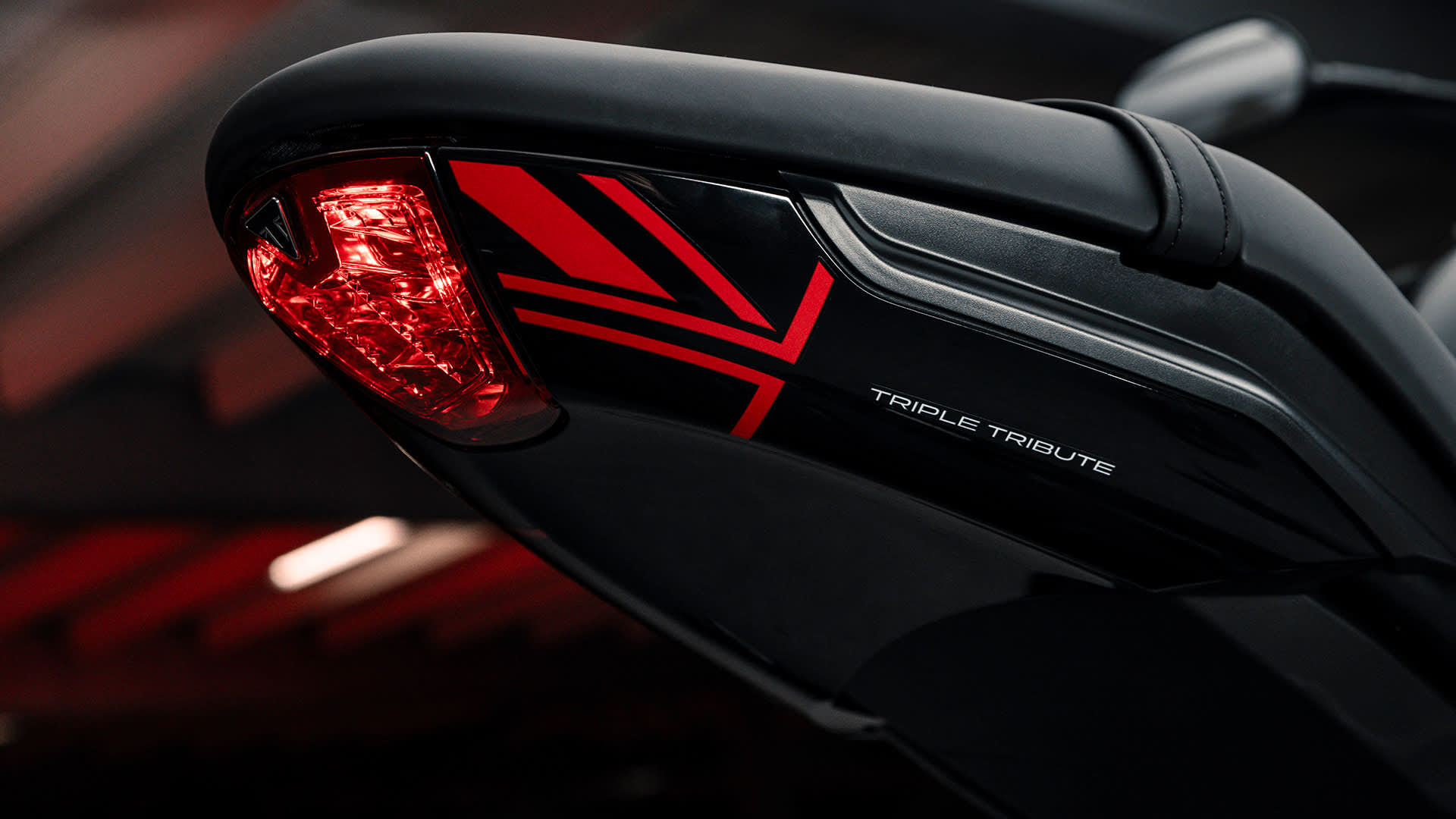 TRIDENT 660 TRIPLE TRIBUTE EDITION visual data 3